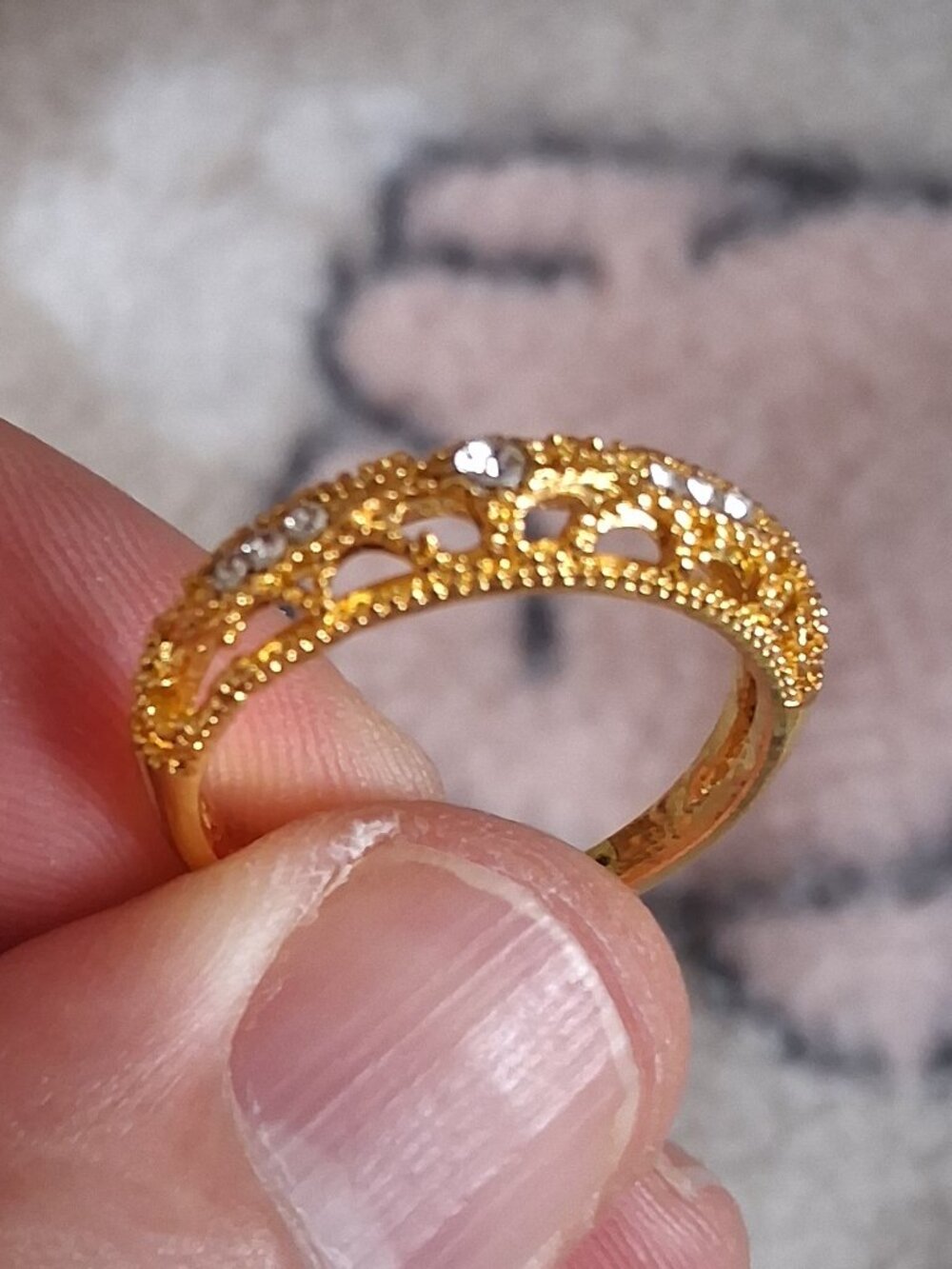 LADIES RING SIZE 9